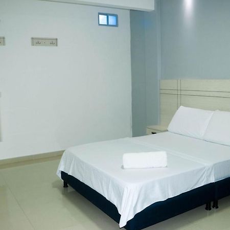 Hotel River Suite Летисия Екстериор снимка